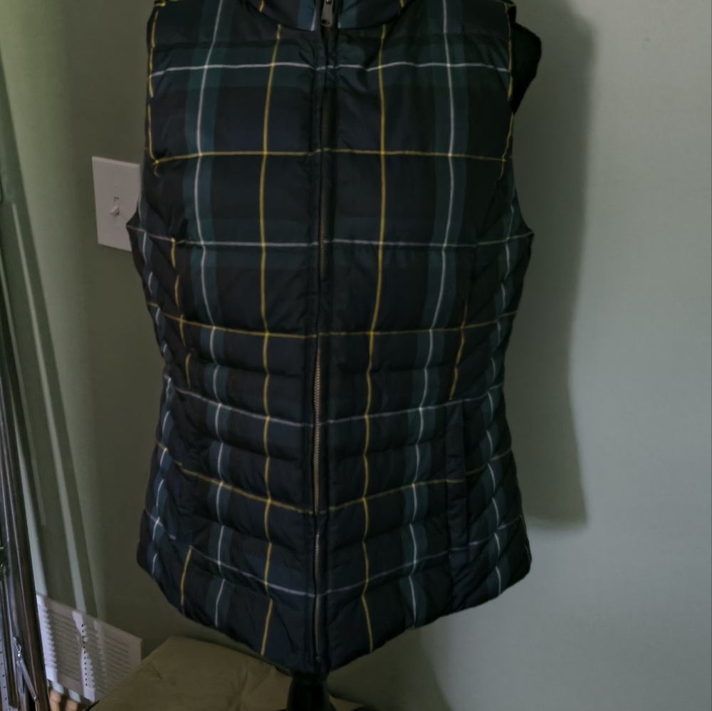 (L) Talbot's Plaid Puffer Vest - Picture 5 of 9